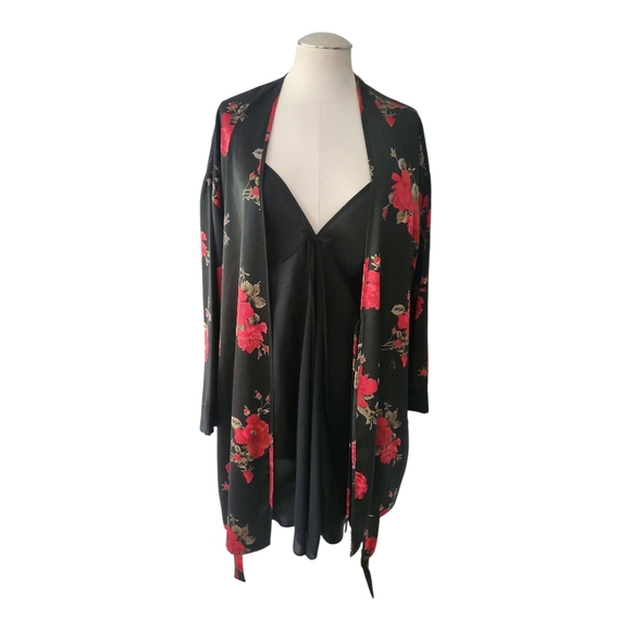 Sostanza Other - Sostanza Black Satin Floral Nightgown & Robe Set Size M Red Rose Print Lingerie